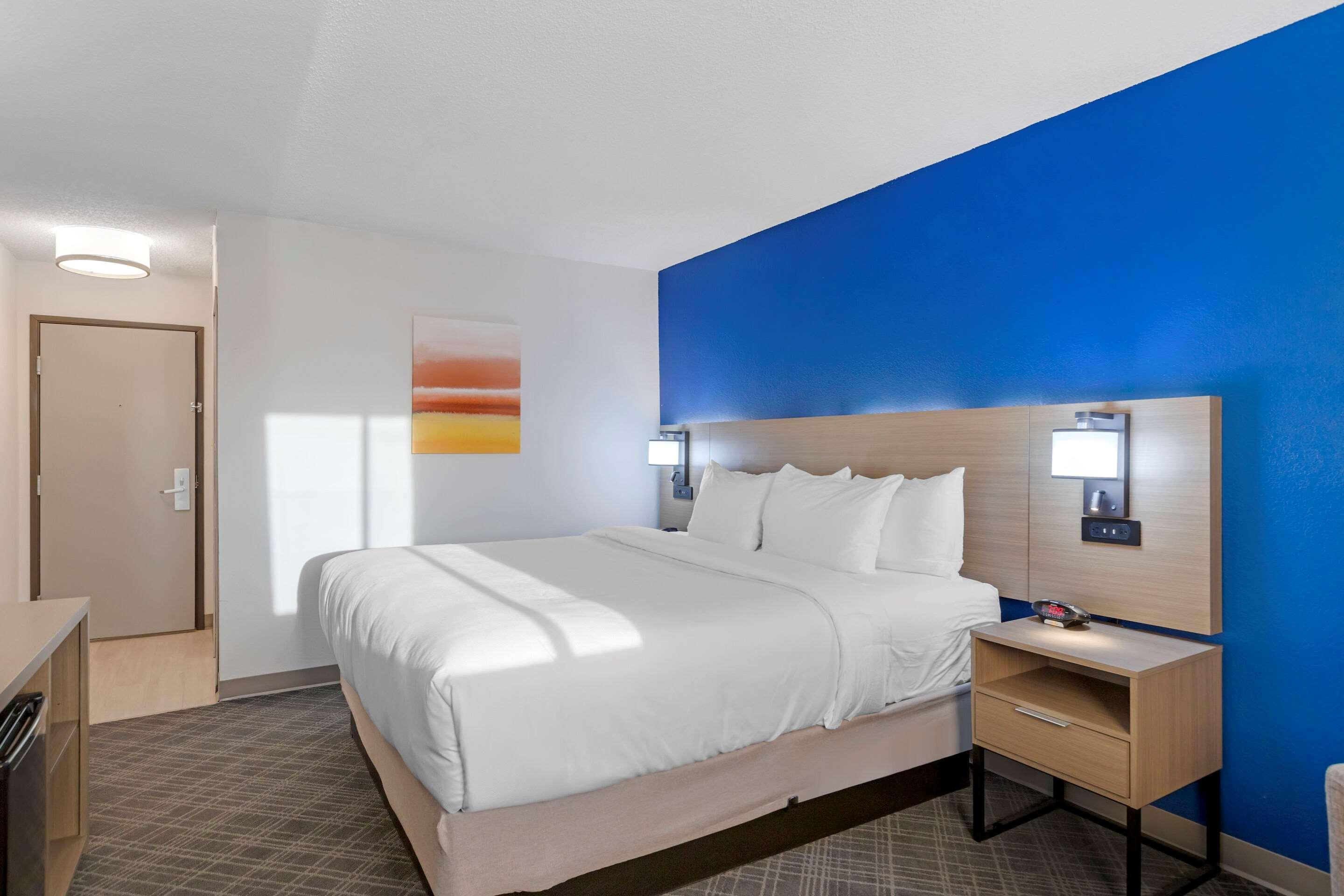 Inn Comfort Detroit - Troy 2*